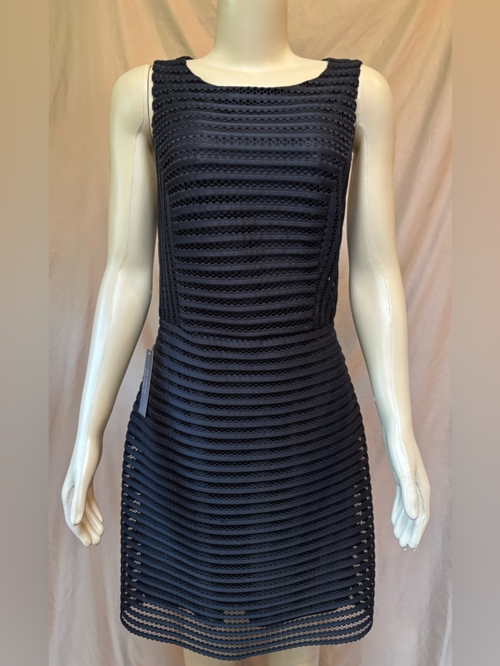 The Limited Black Textured Sleeveless Shift Dress